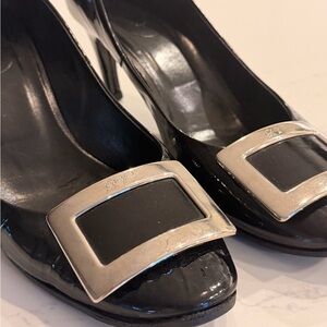 Roger Vivier Black Patent Leather Heels – Size 8.5 – Iconic Buckle – Paris
